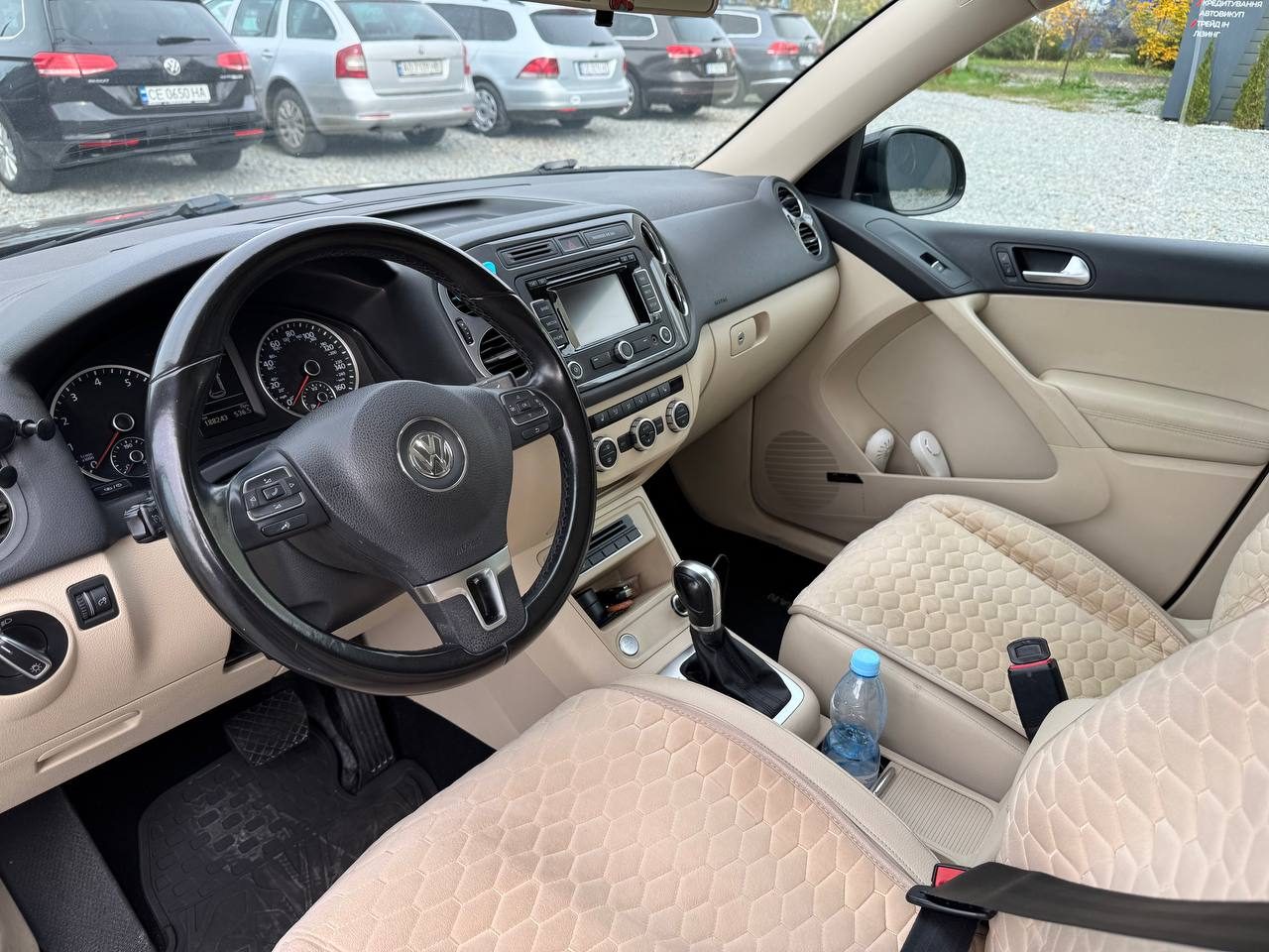Volkswagen Tiguan 9