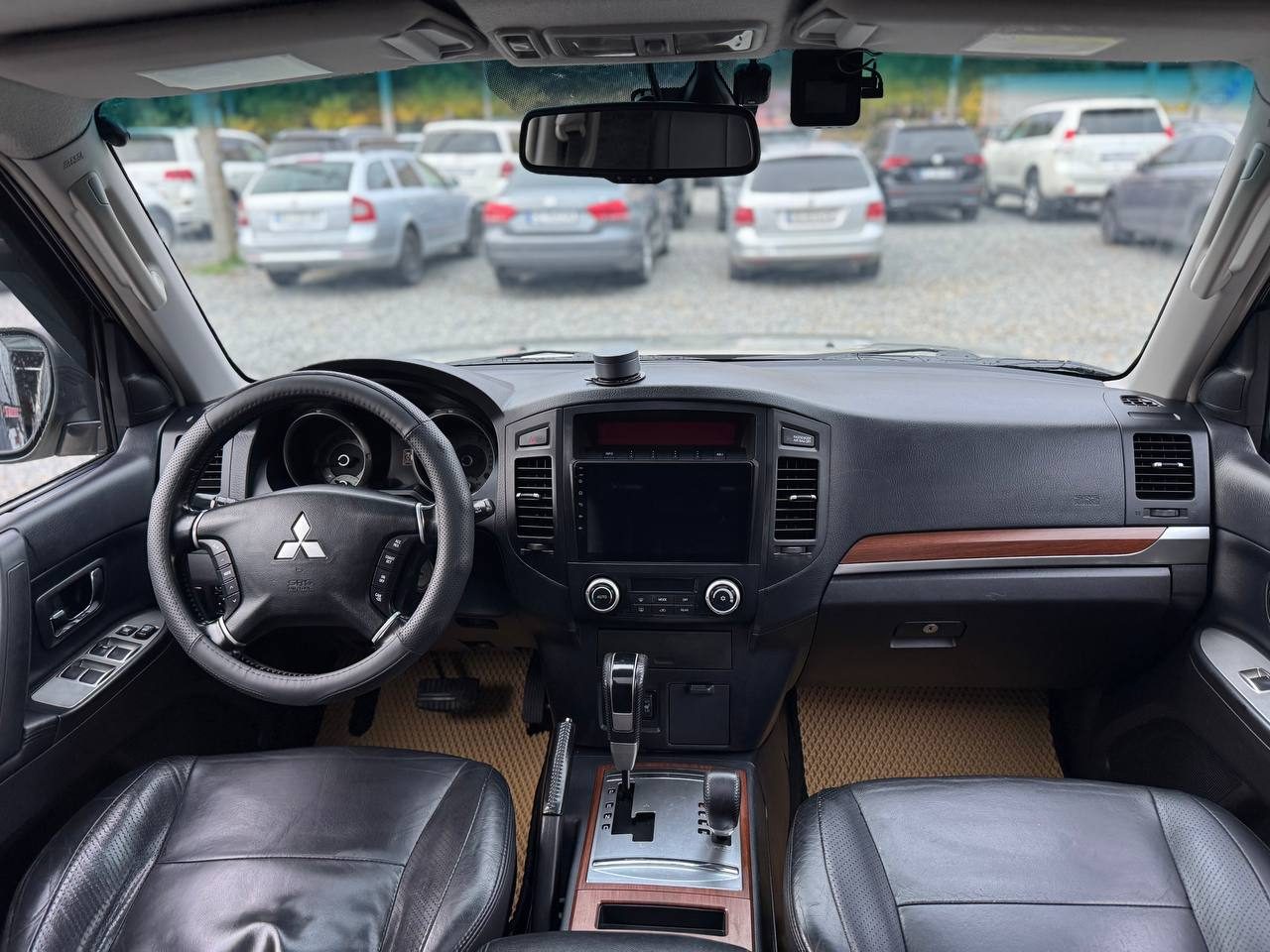 Mitsubishi Pajero Wagon 20