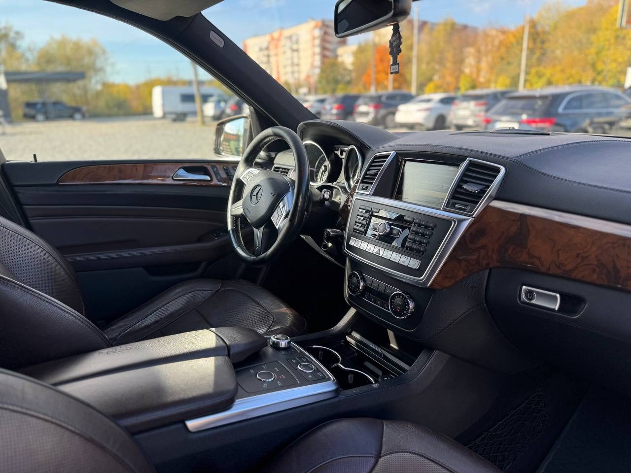Mercedes-Benz ML 250 17