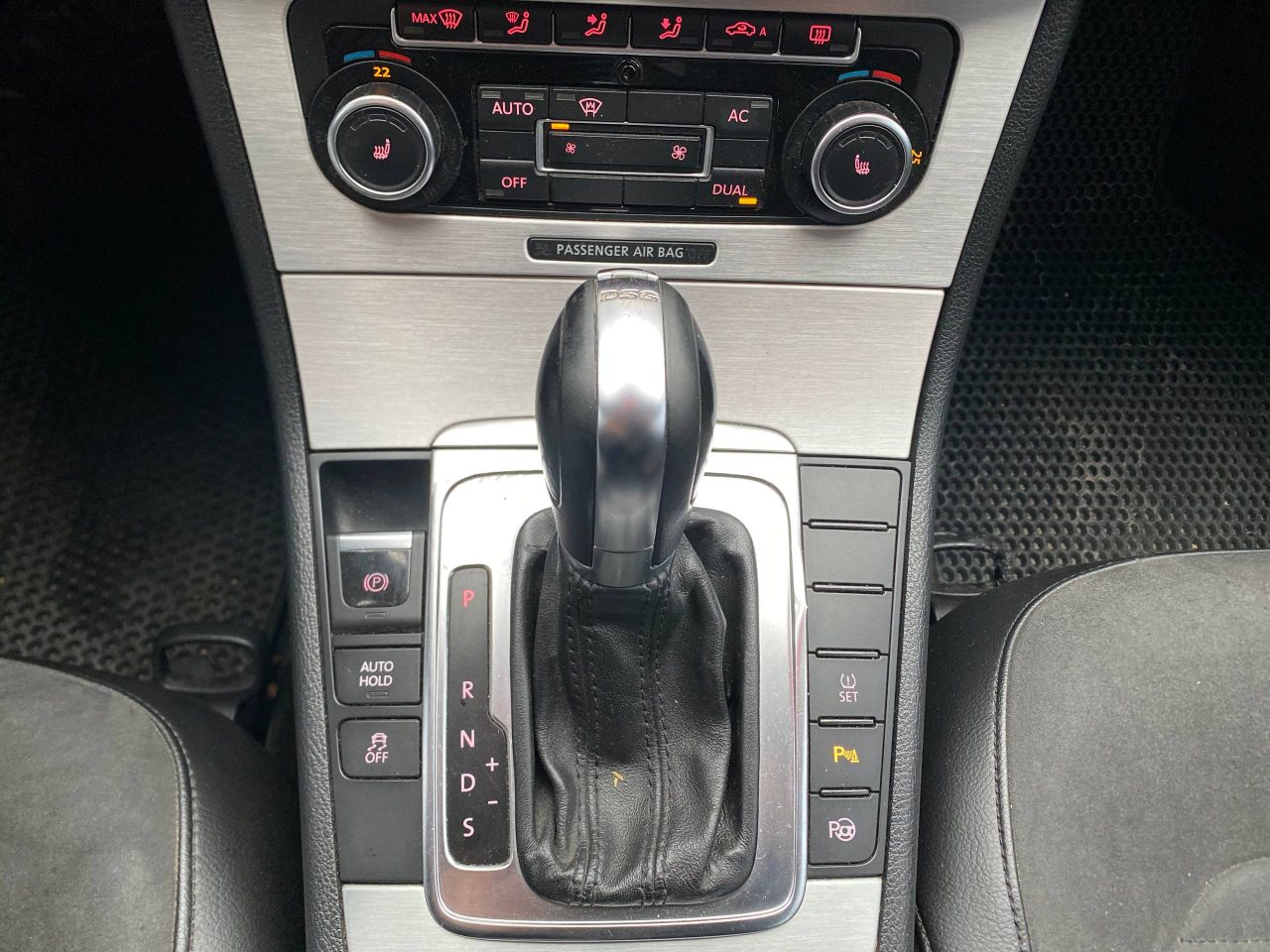 Volkswagen Passat 10