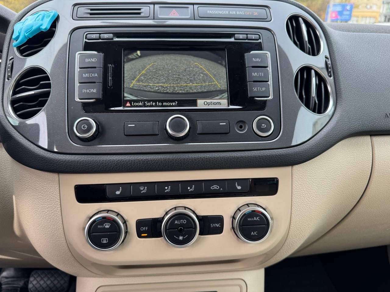 Volkswagen Tiguan 13