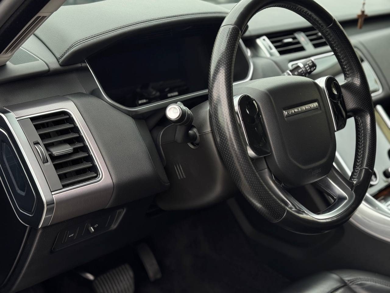 Land Rover Range Rover Sport 8