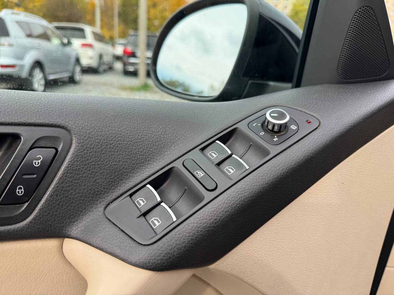 Volkswagen Tiguan 8