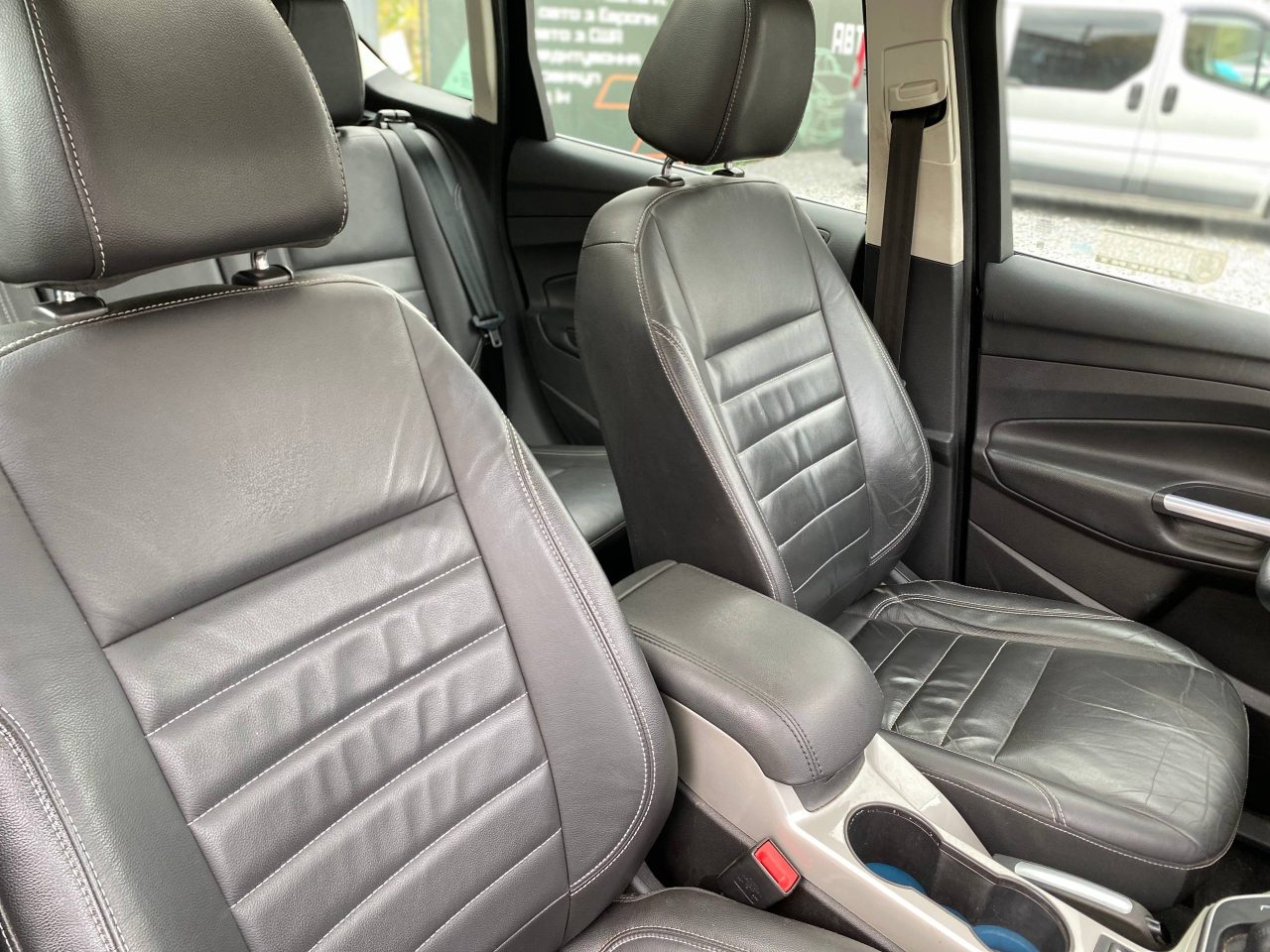 Ford C-Max 15