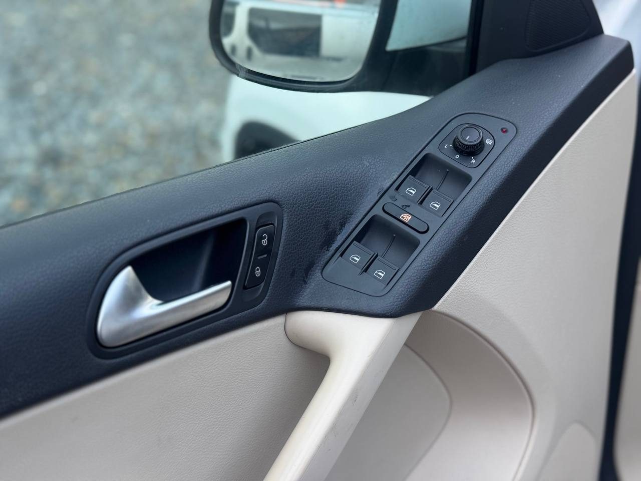 Volkswagen Tiguan 7