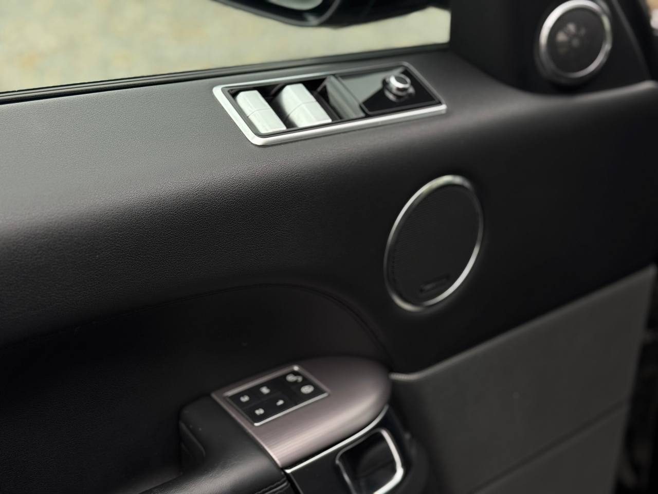 Land Rover Range Rover Sport 6