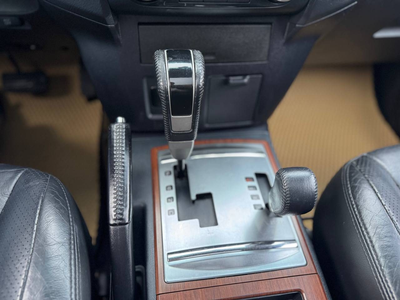 Mitsubishi Pajero Wagon 15