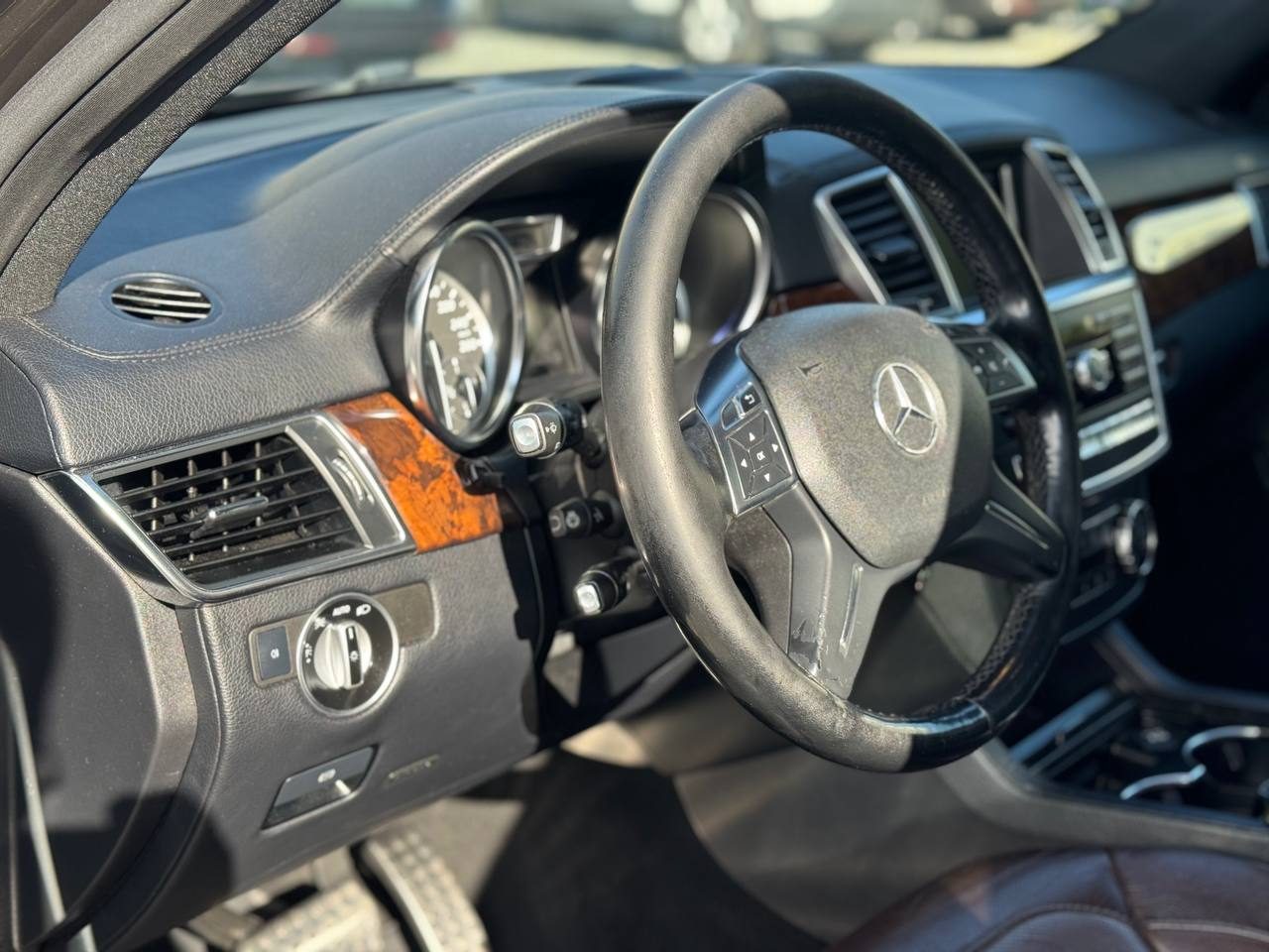 Mercedes-Benz ML 250 7