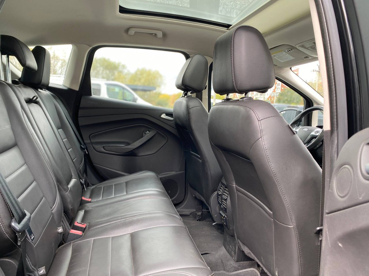 Ford C-Max 17