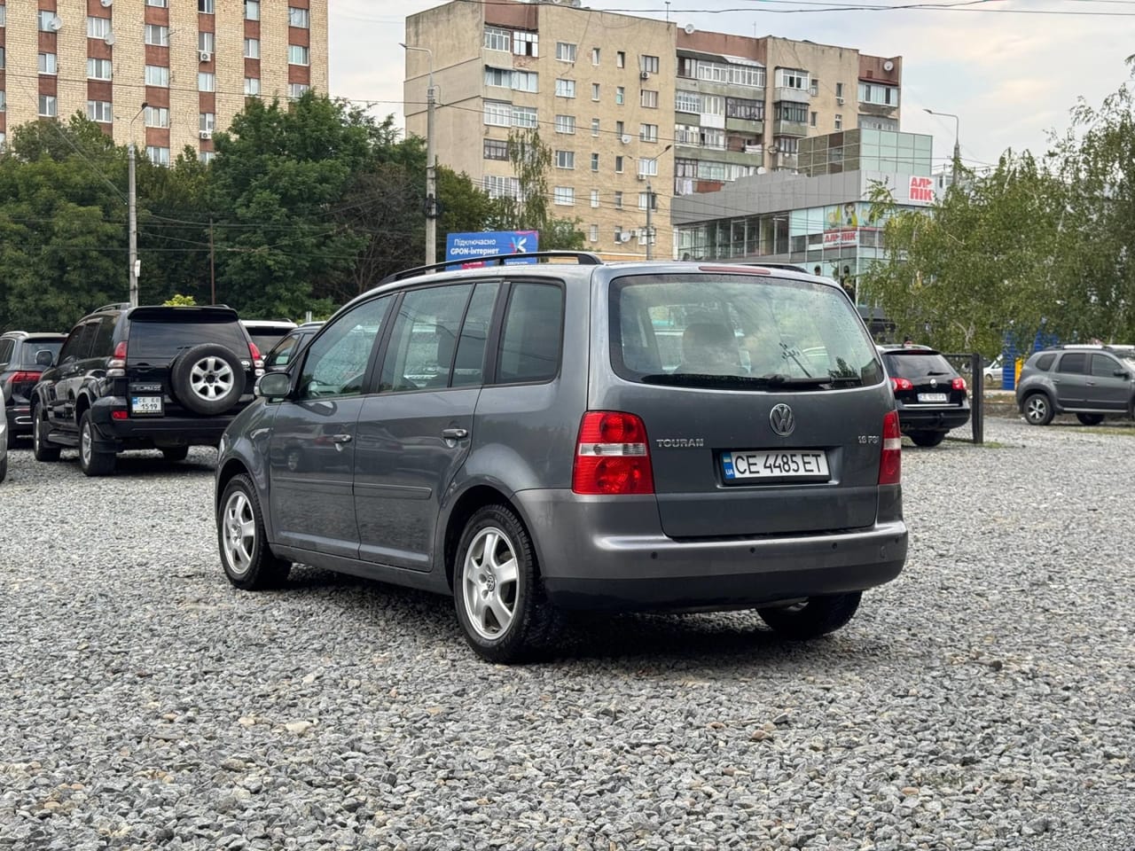Volkswagen Touran 6