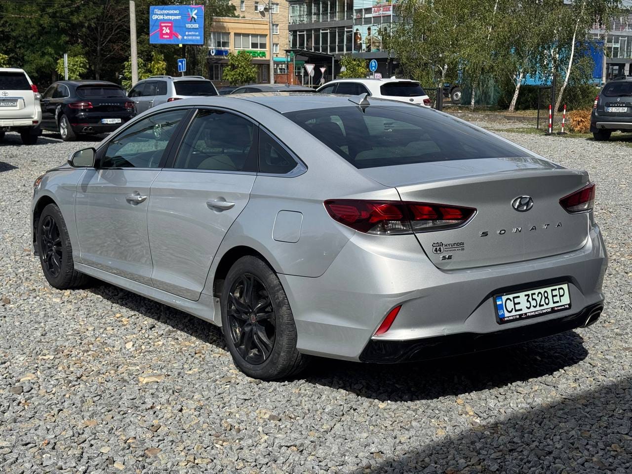 Hyundai Sonata 6