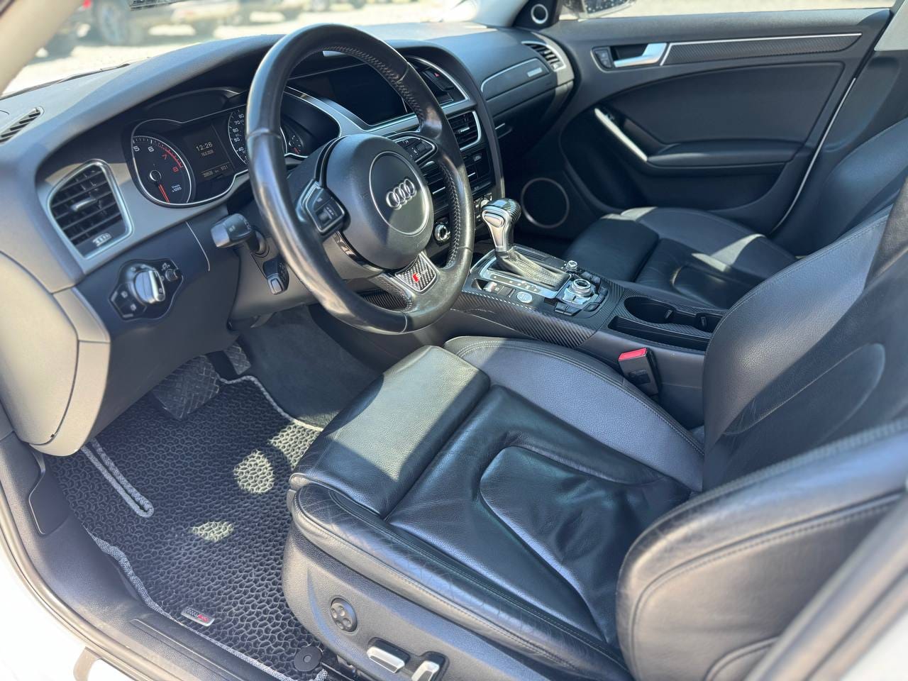 Audi A4 11