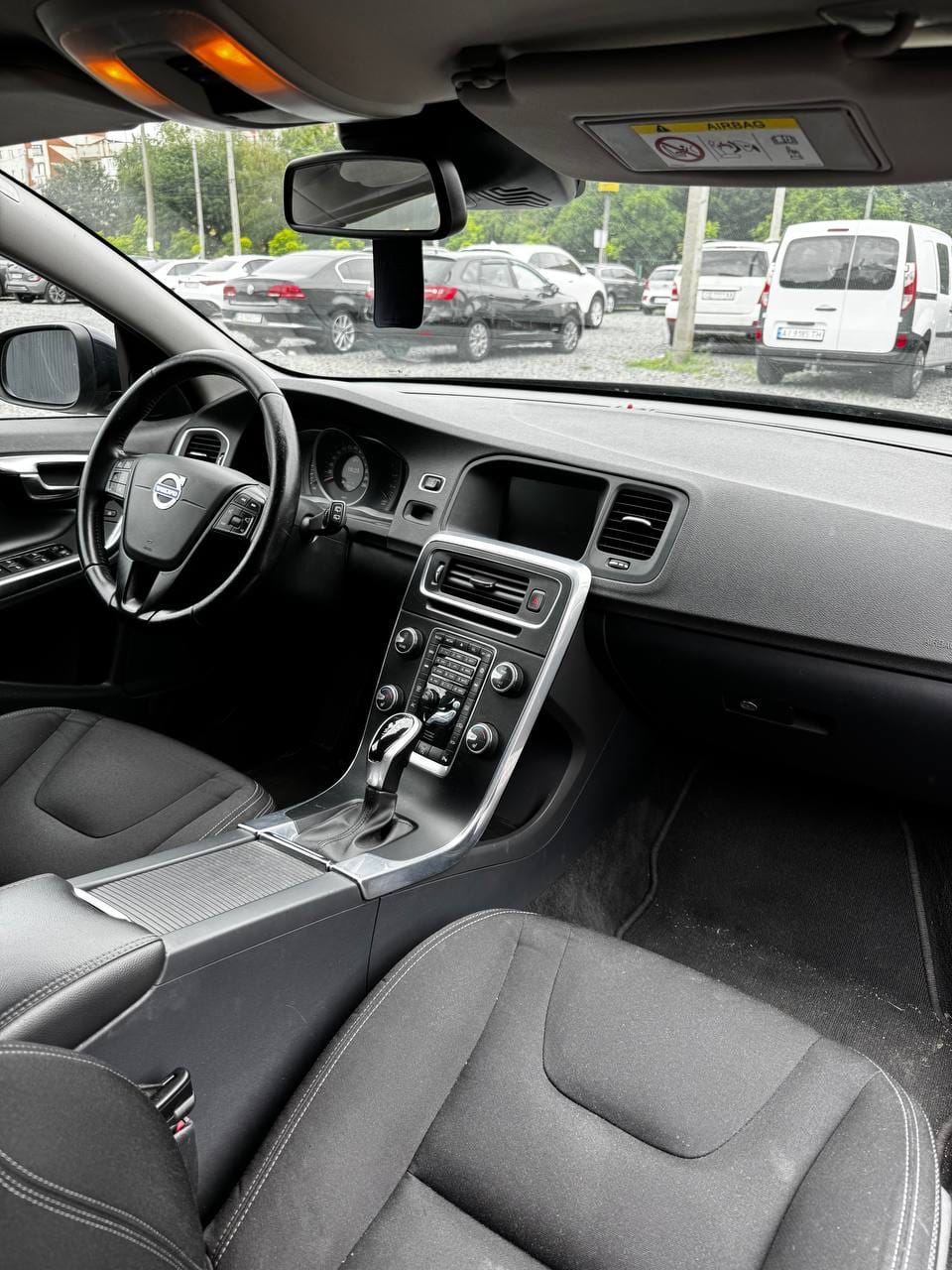 Volvo V60 9