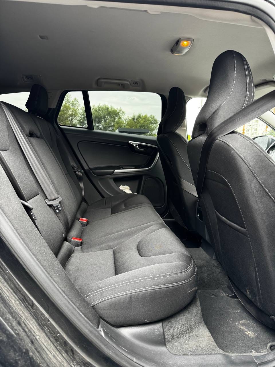 Volvo V60 10