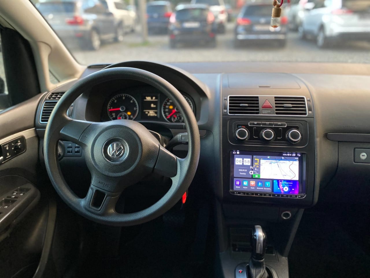 Volkswagen Touran 16