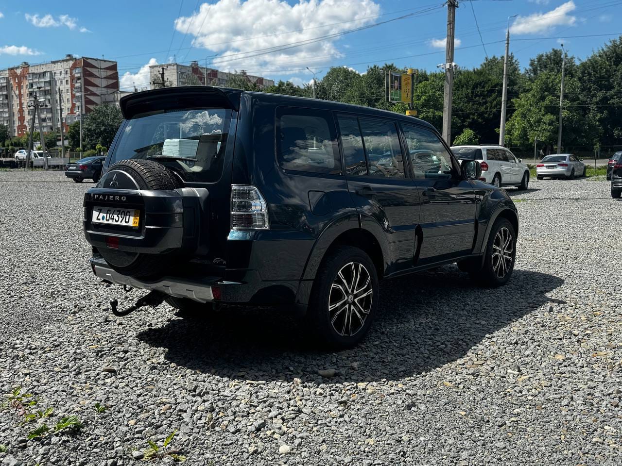 Mitsubishi Pajero 2