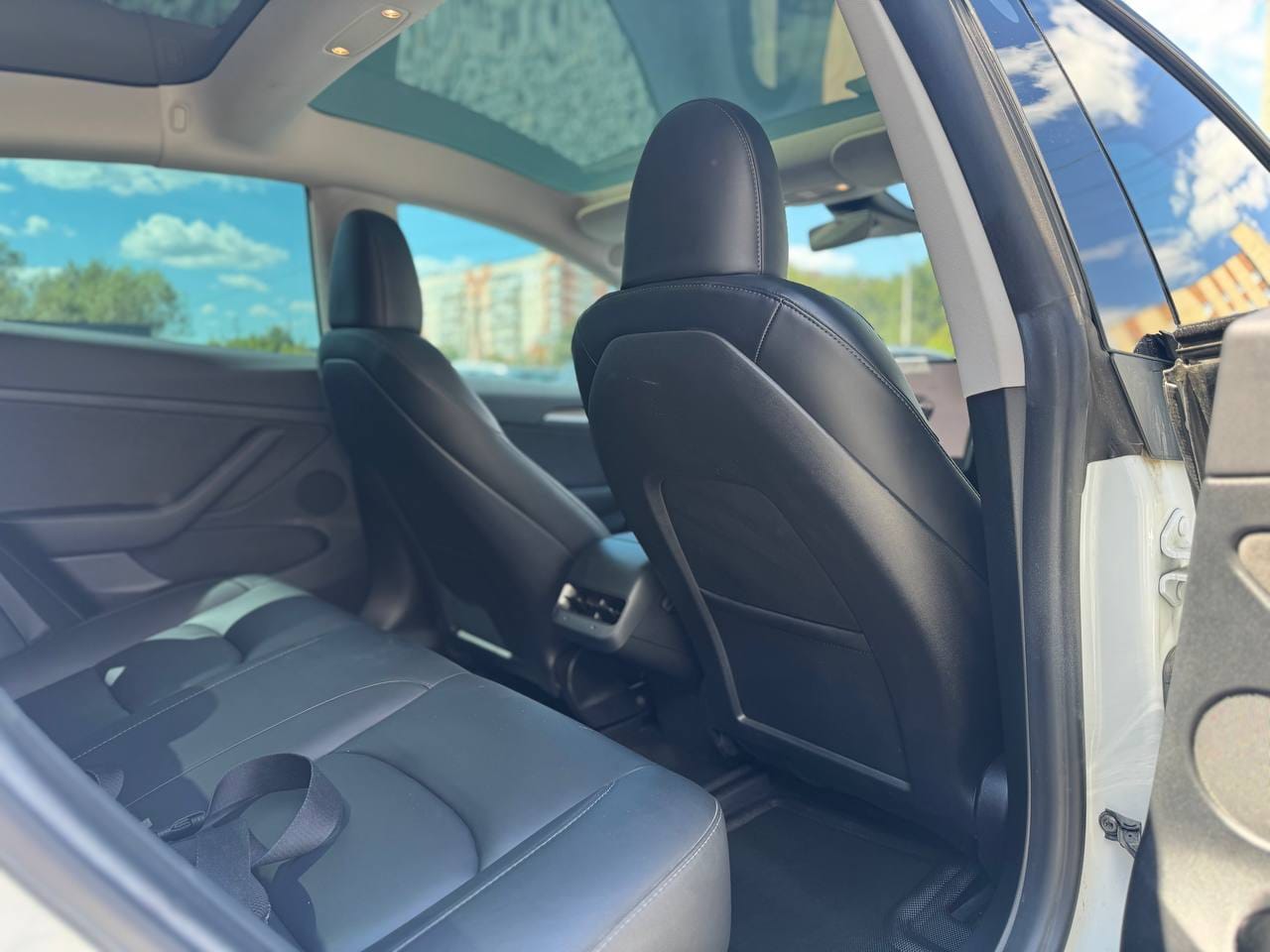 Tesla Model 3 16