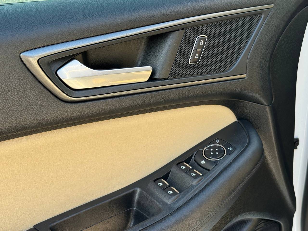 Ford Edge 8