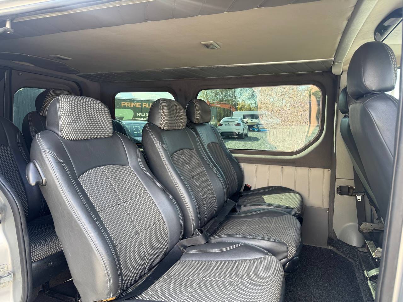 Renault Trafic 16