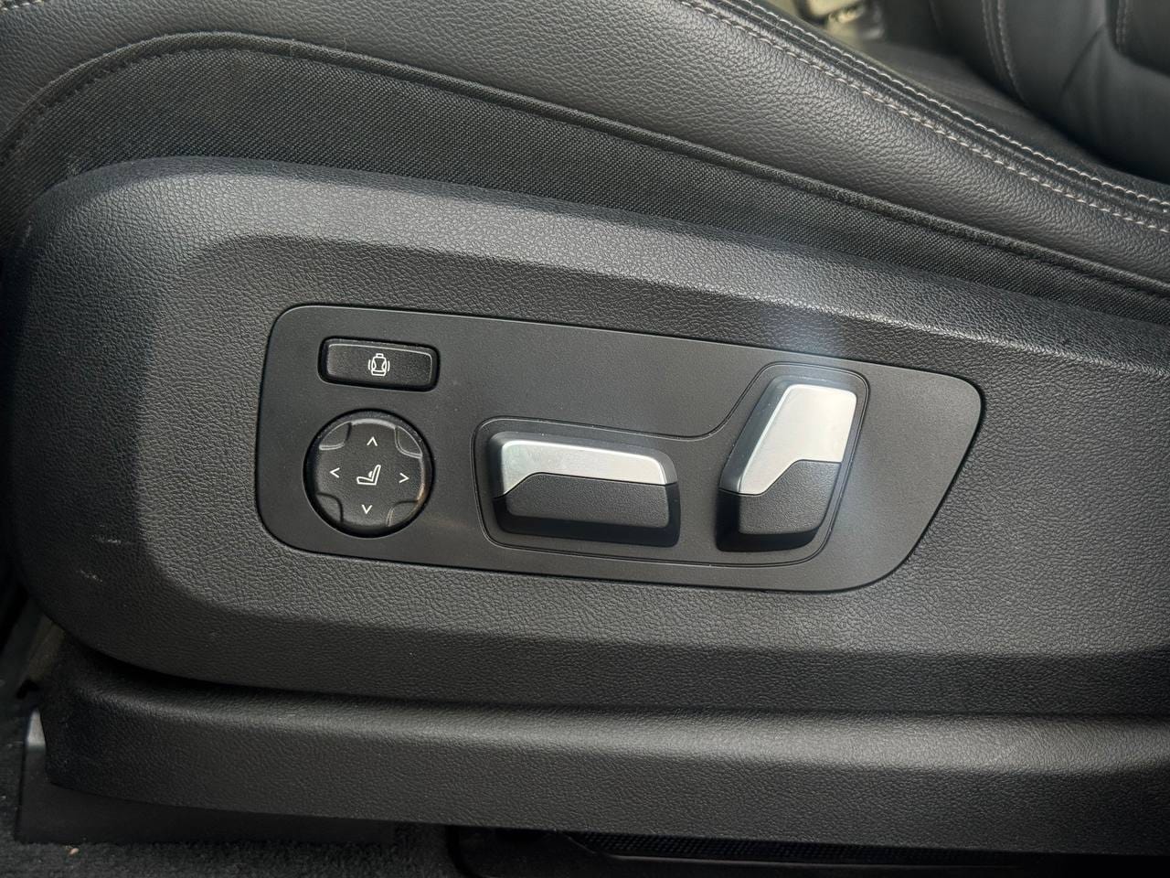 BMW X7 10