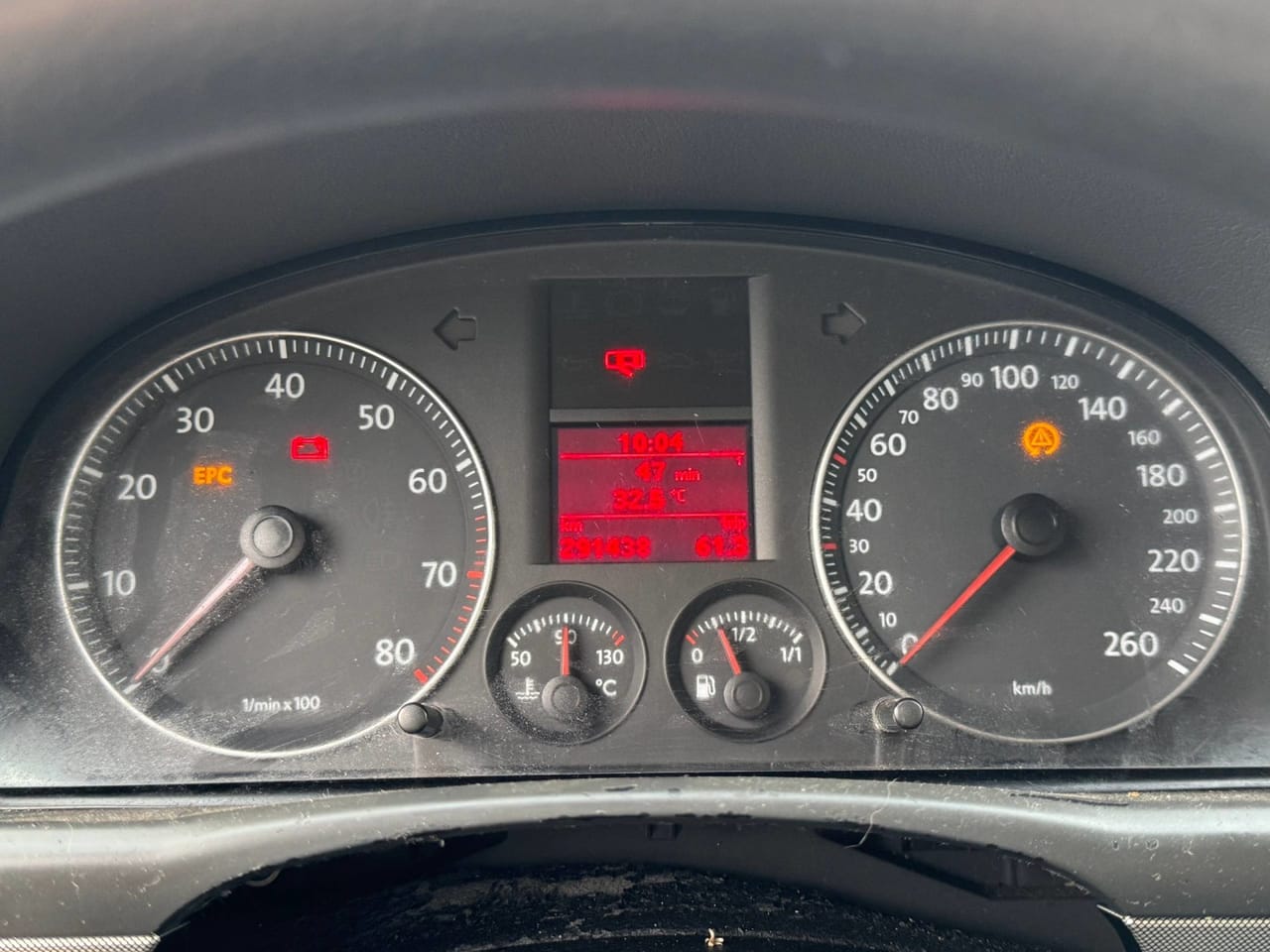 Volkswagen Touran 8