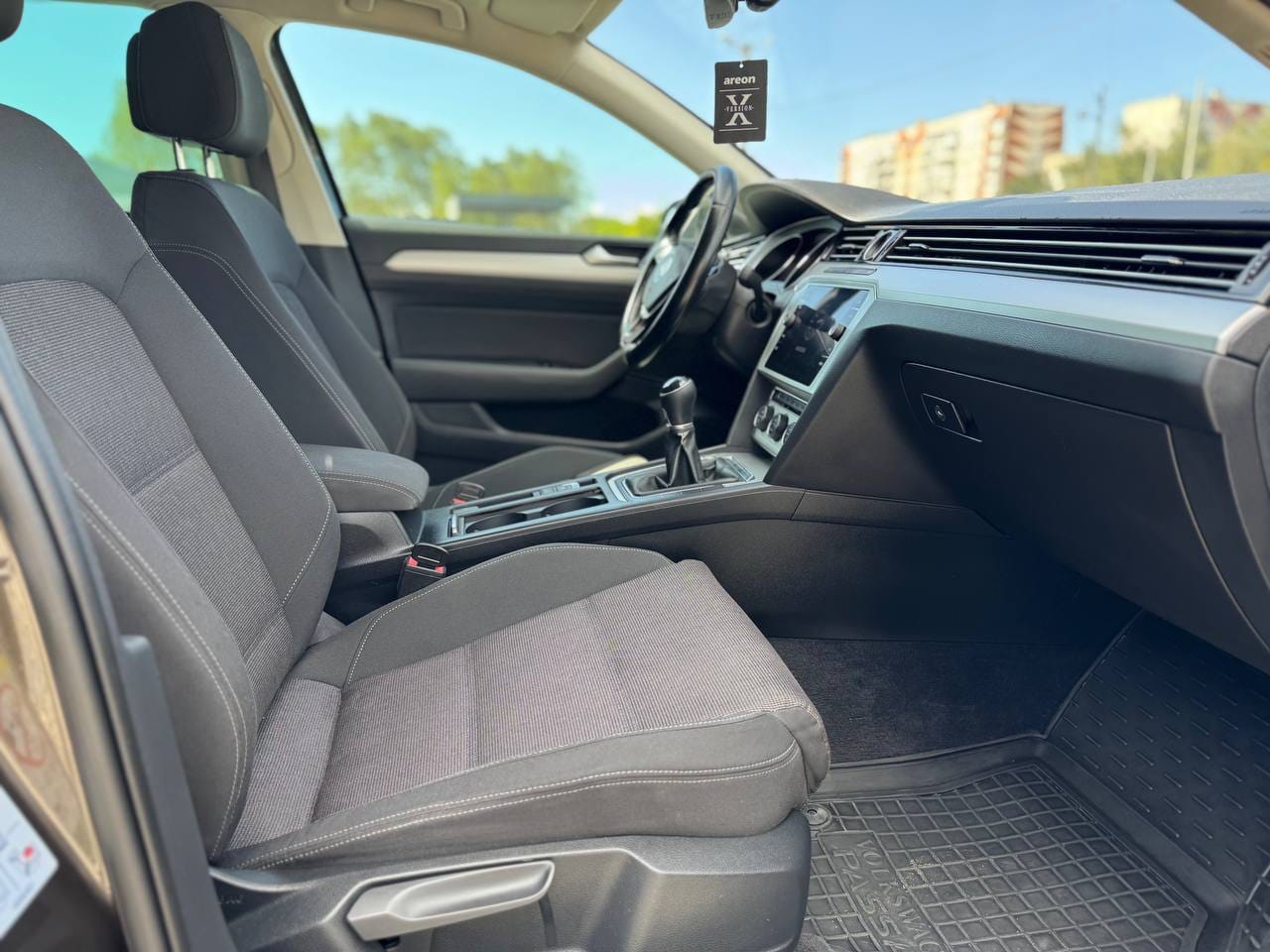 Volkswagen Passat 16