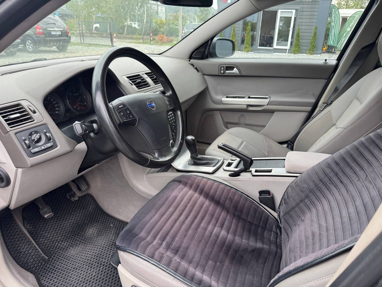 Volvo S40 8
