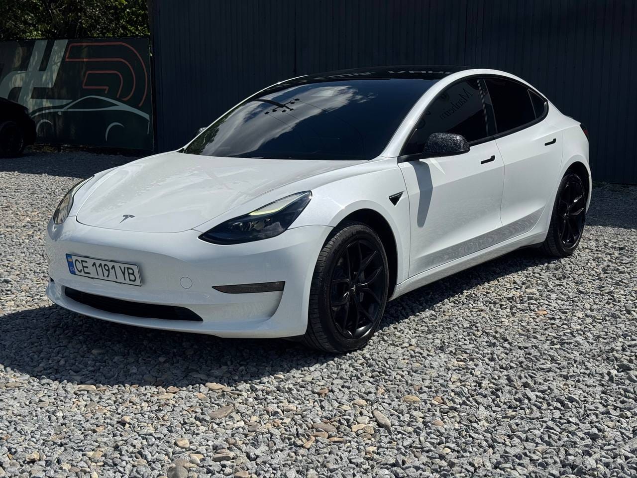 Tesla Model 3 2