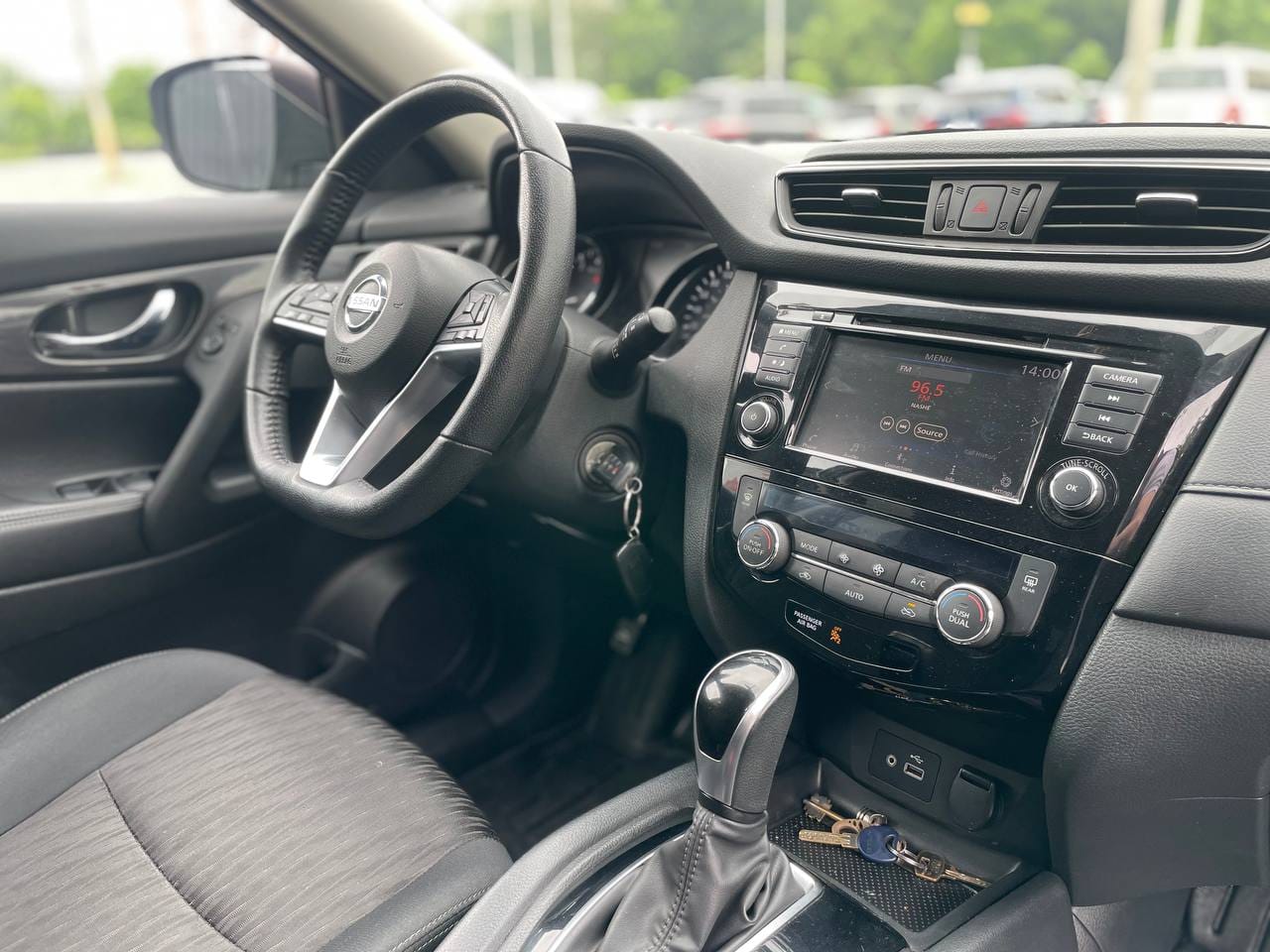Nissan Rogue 14