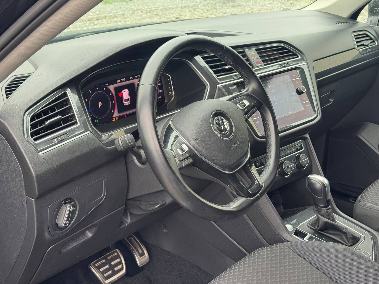 Volkswagen Tiguan 8