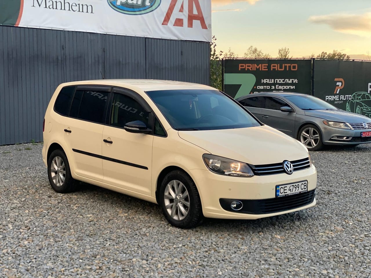 Volkswagen Touran 3
