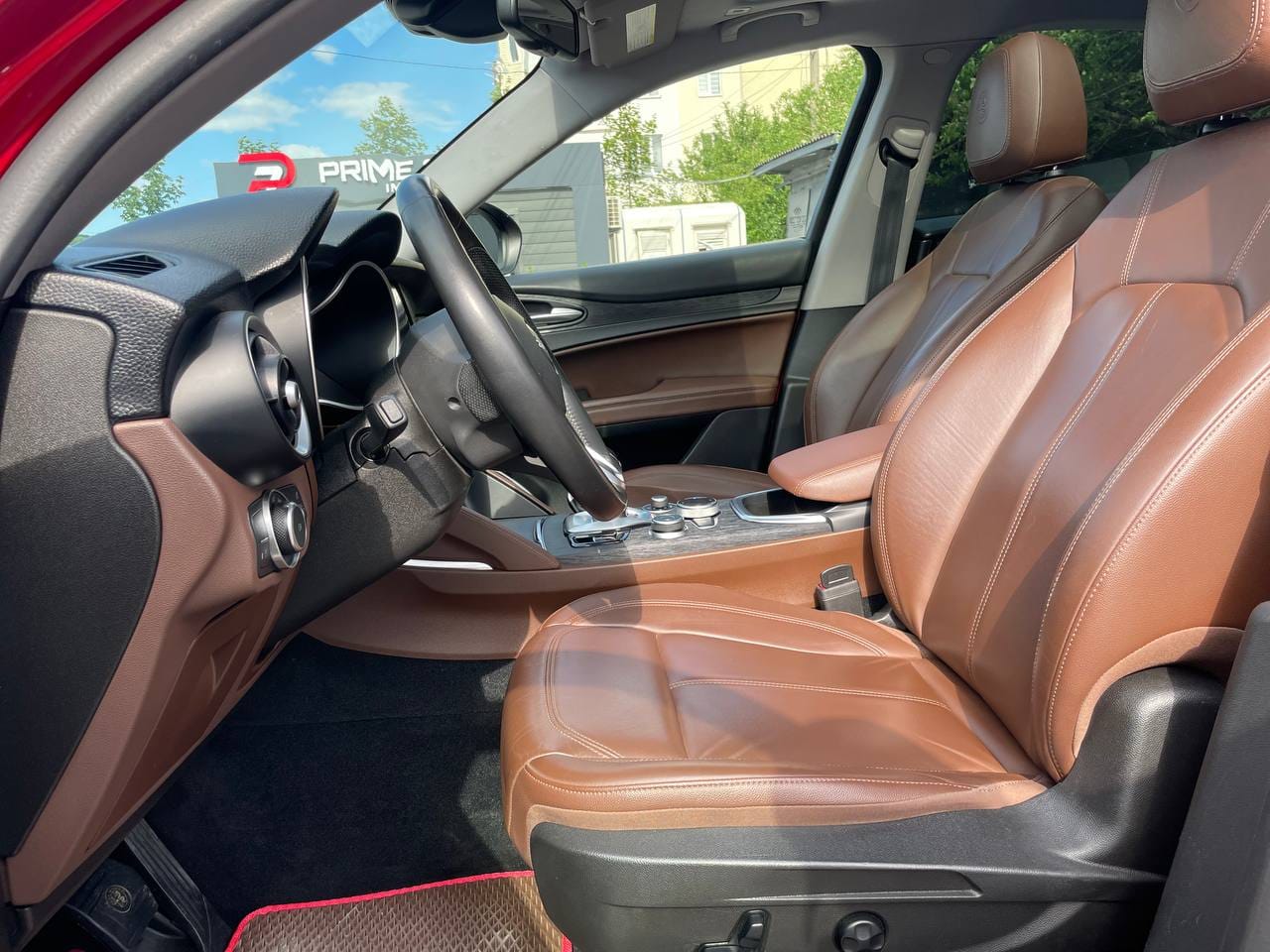 Alfa Romeo Stelvio 9