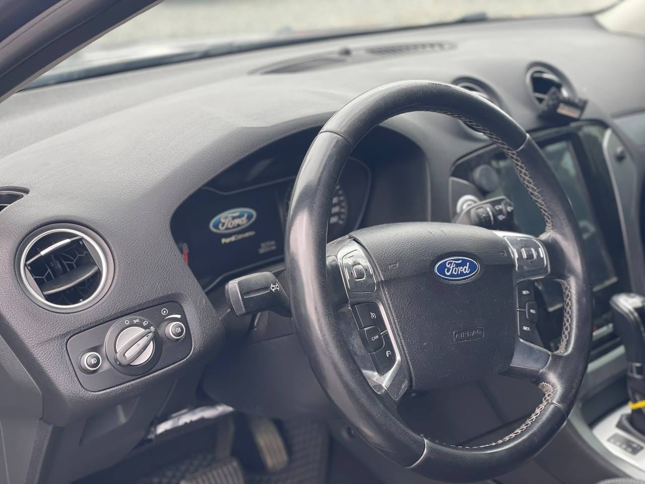 Ford Mondeo 9