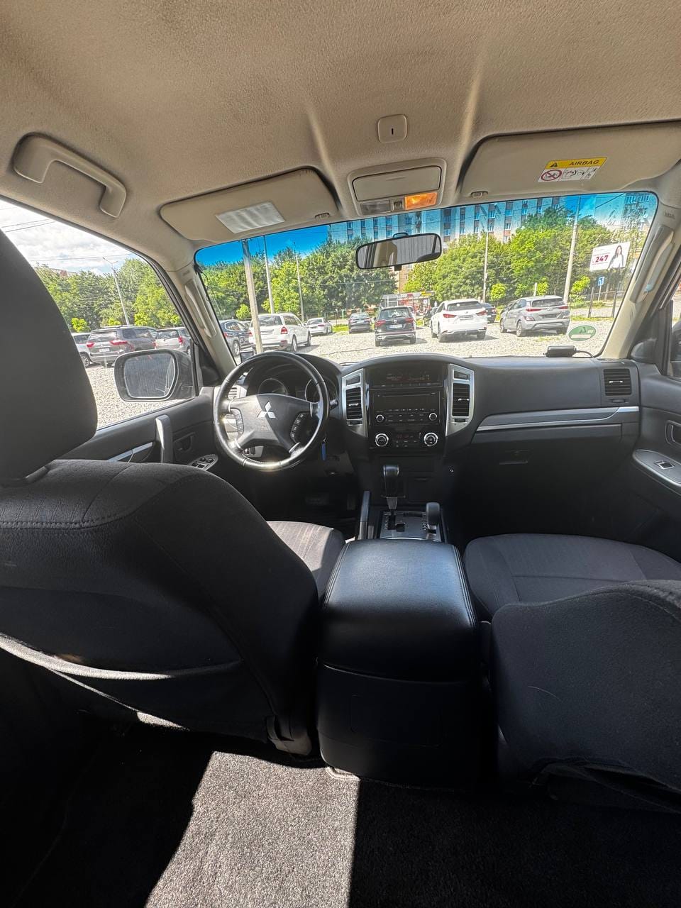 Mitsubishi Pajero 8
