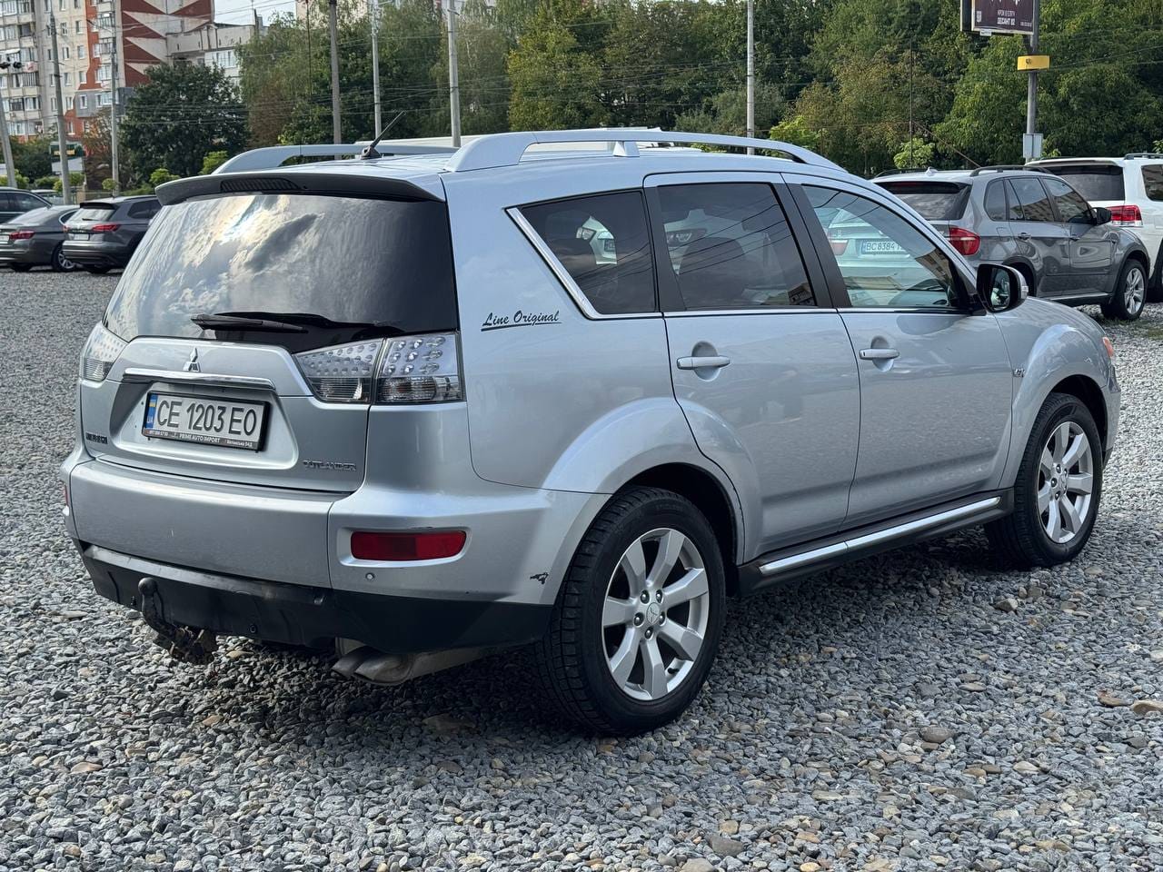 Mitsubishi Outlander 4