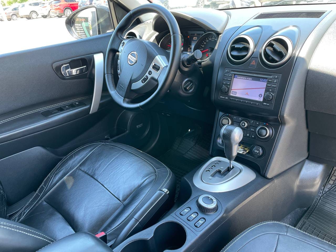 Nissan Qashqai+2 14
