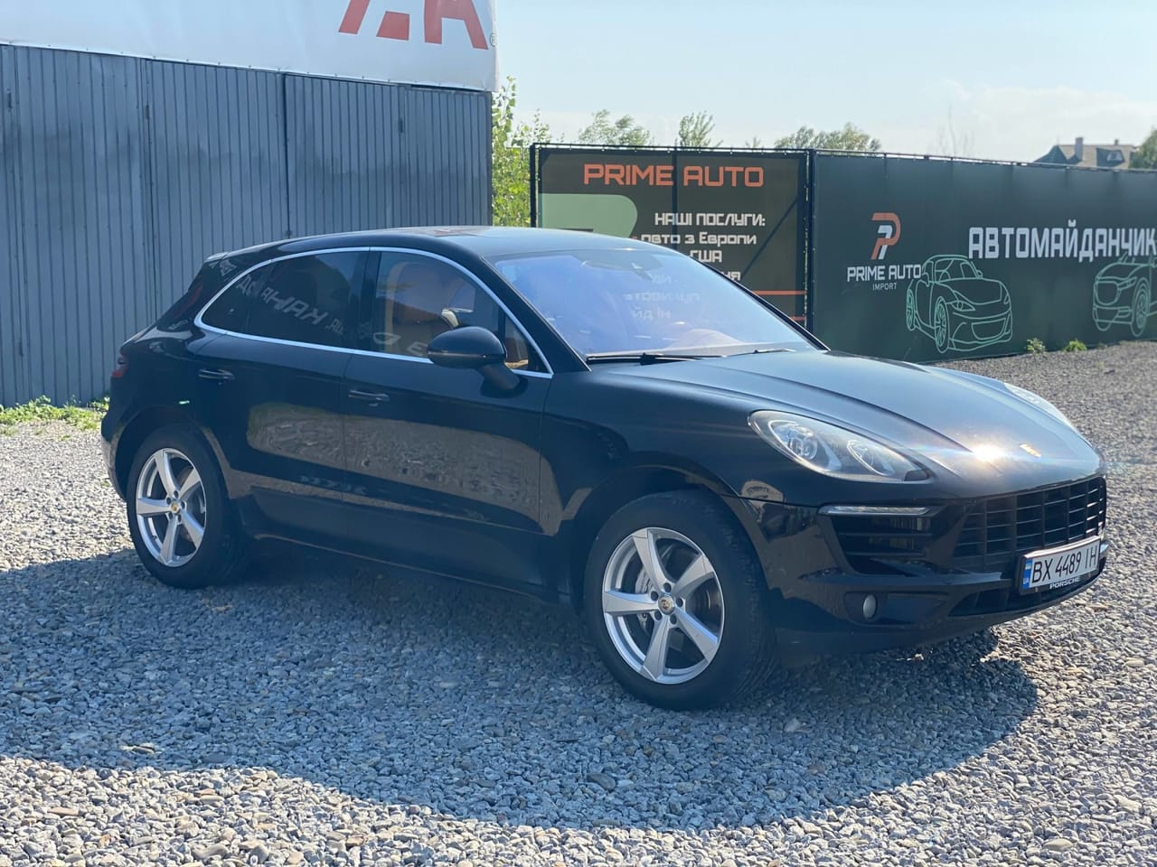 Porsche Macan 3