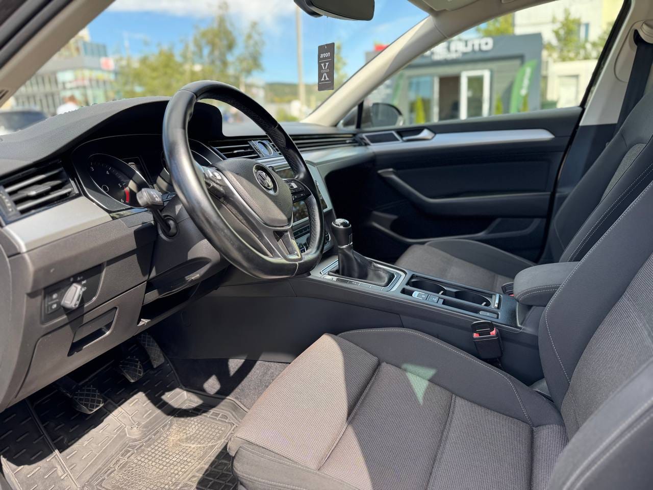 Volkswagen Passat 10