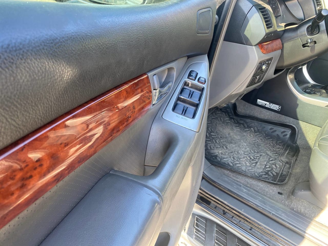 Toyota Land Cruiser Prado 7