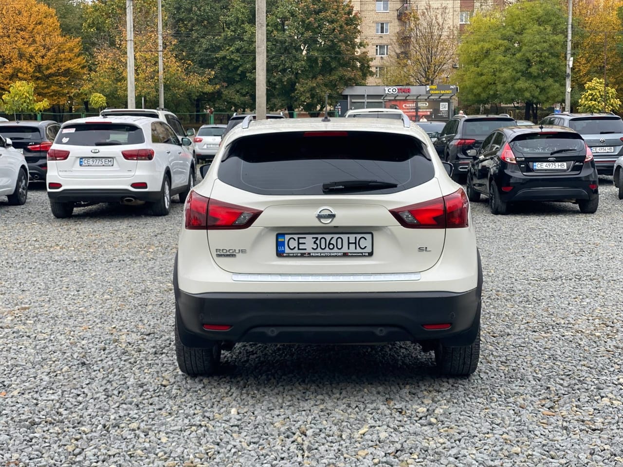 Nissan Rogue Sport 5