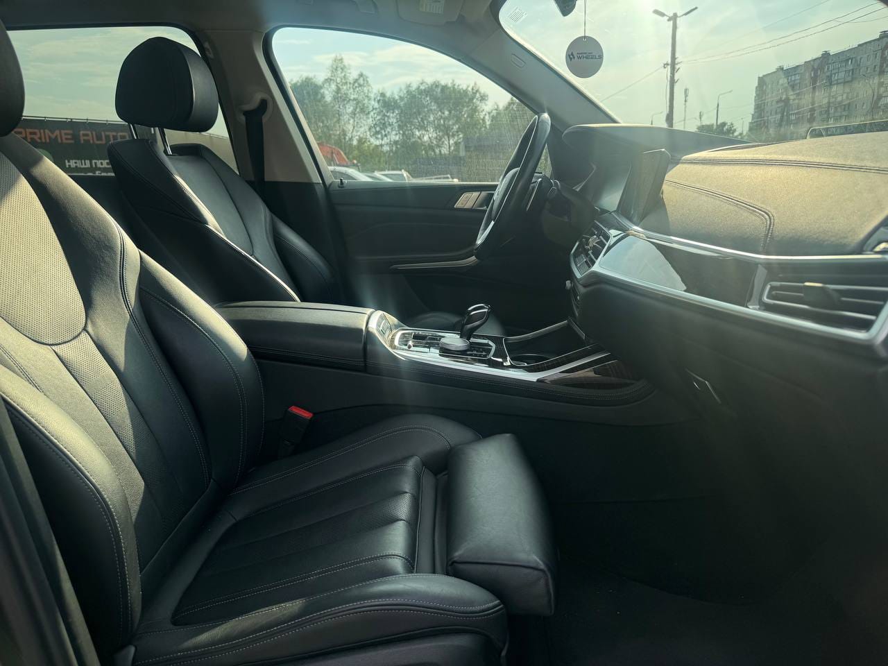 BMW X7 18