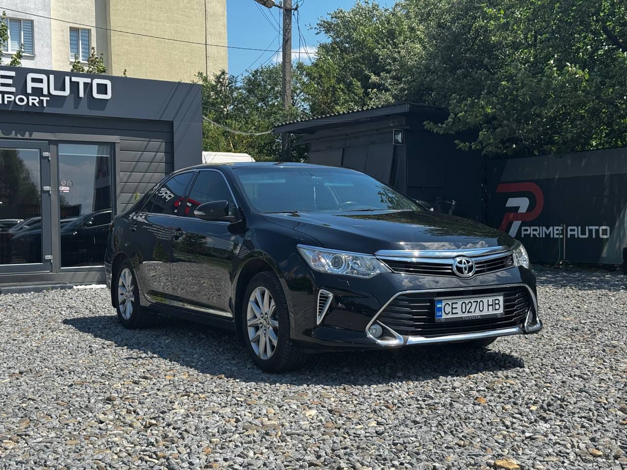 Toyota Camry 2