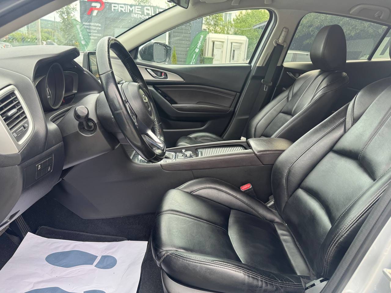 Mazda 3 10