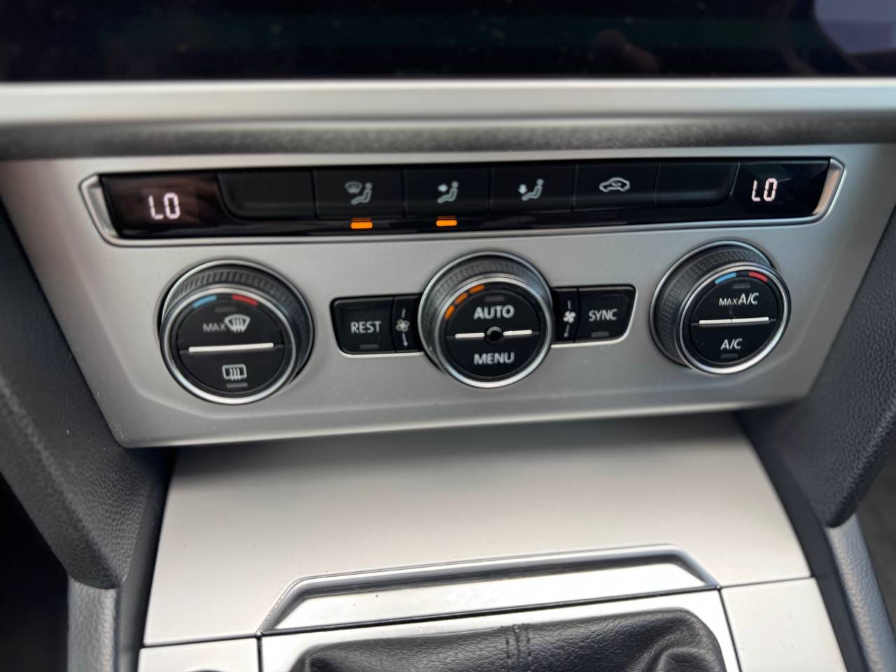 Volkswagen Passat 12