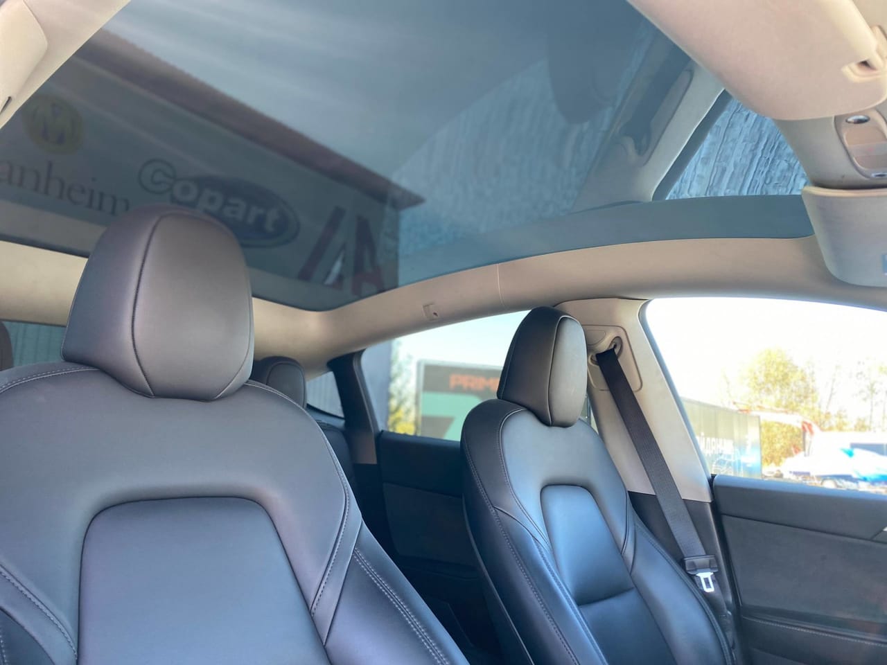 Tesla Model Y 15