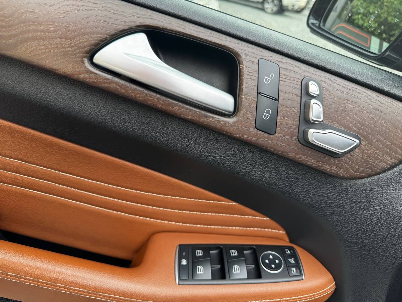 Mercedes-Benz GLE 350 16