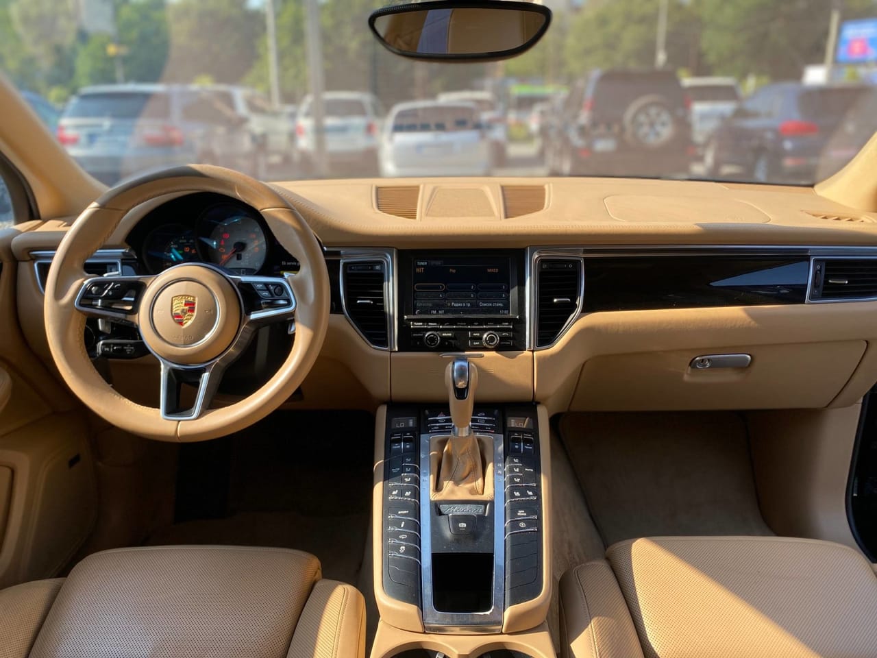 Porsche Macan 18