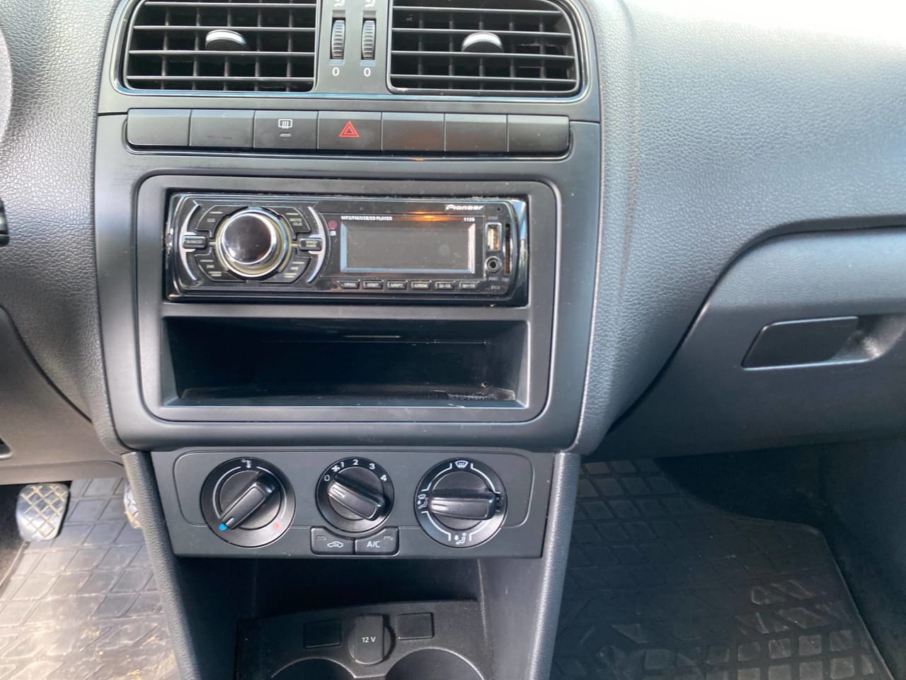 Volkswagen Polo 12