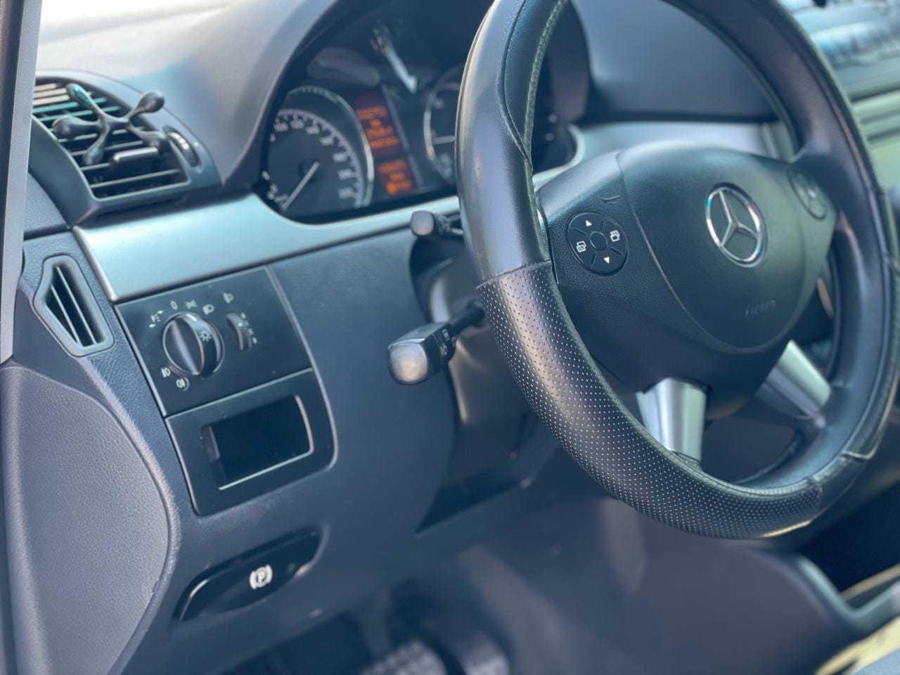 Mercedes-Benz Viano 8