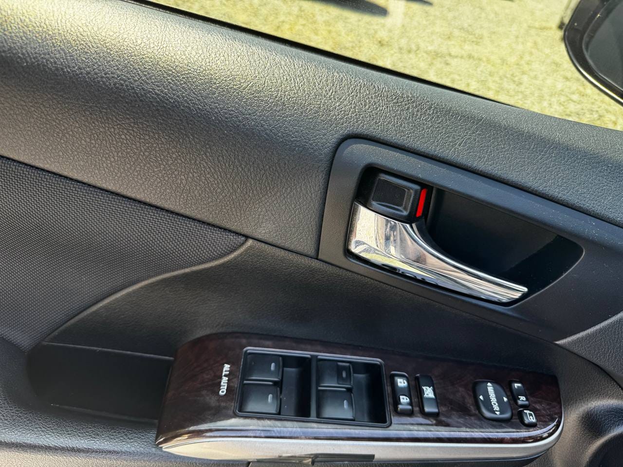Toyota Camry 8